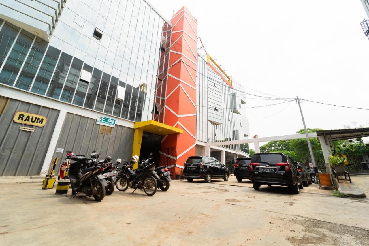 Отель Koolkost Syariah Near Grand Kota Bintang Бекаси Экстерьер фото